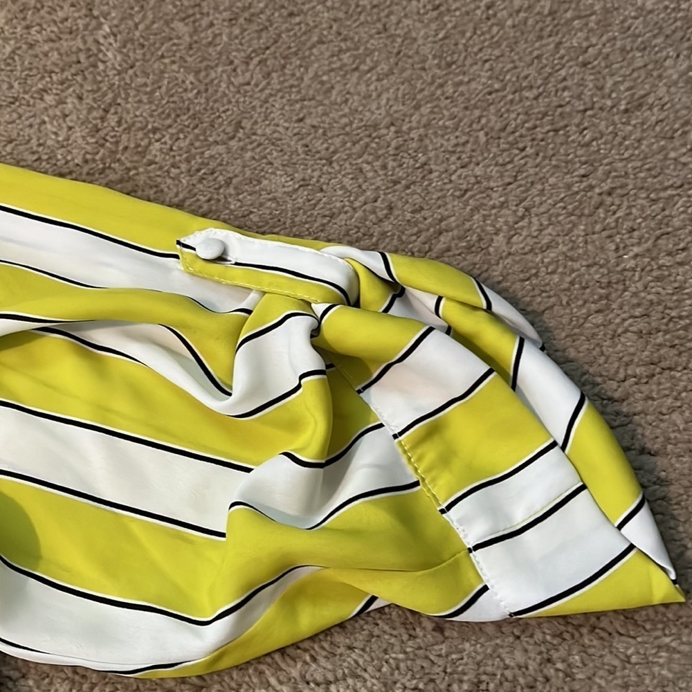 Torrid Blouse - Picture 5 of 9